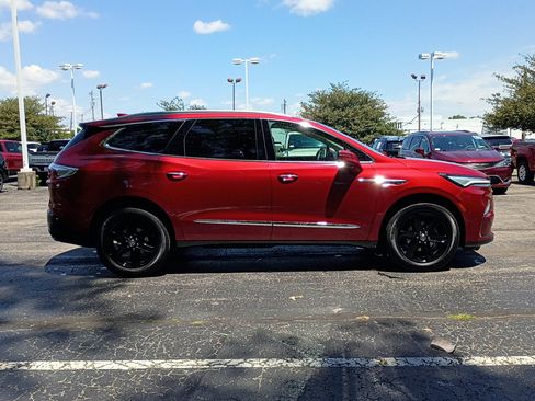 Used 2023 Buick Enclave Essence w/ Sport Touring Edition FWD image 2