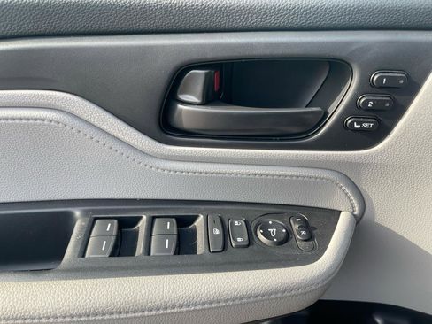 Used 2023 Honda Odyssey EX-L image 32