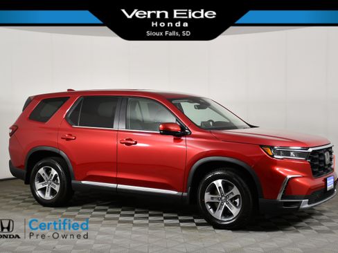 Certified 2025 Honda Pilot EX-L image 1
