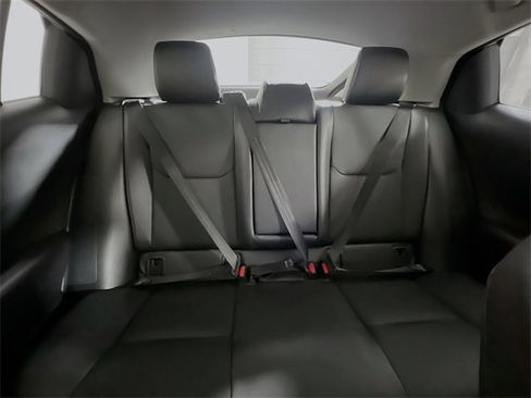 New 2025 Toyota Prius Plug-In Hybrid image 30