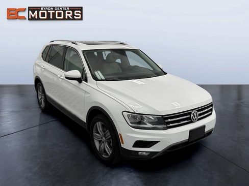 Used 2021 Volkswagen Tiguan SEL w/ 2-Row Tiguan MDO Package image 7