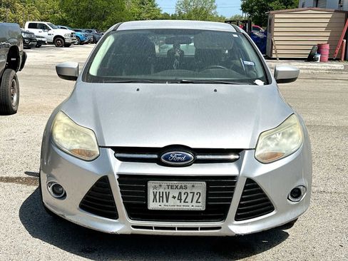Used 2012 Ford Focus SE image 2
