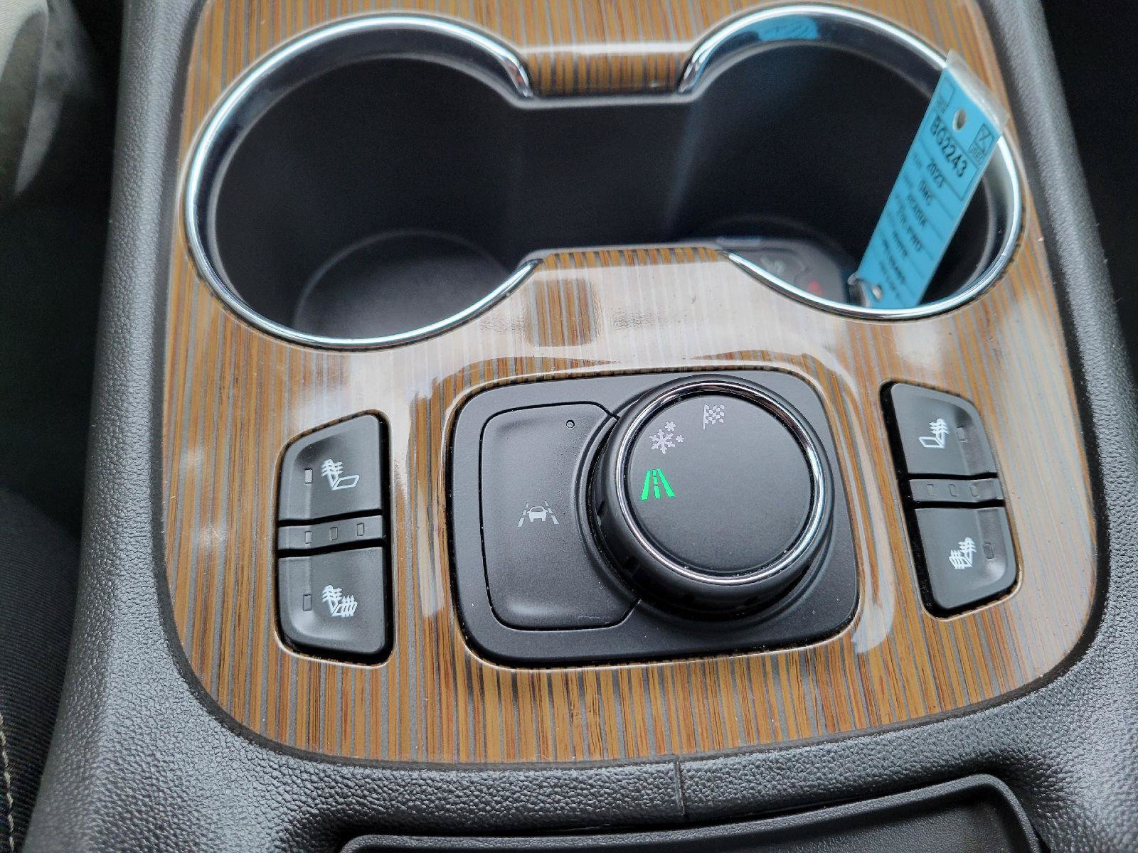 Used 2023 GMC Acadia SLE w/ Driver Convenience Package FWD image 25