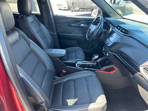 Used 2022 Chevrolet TrailBlazer RS FWD image 35