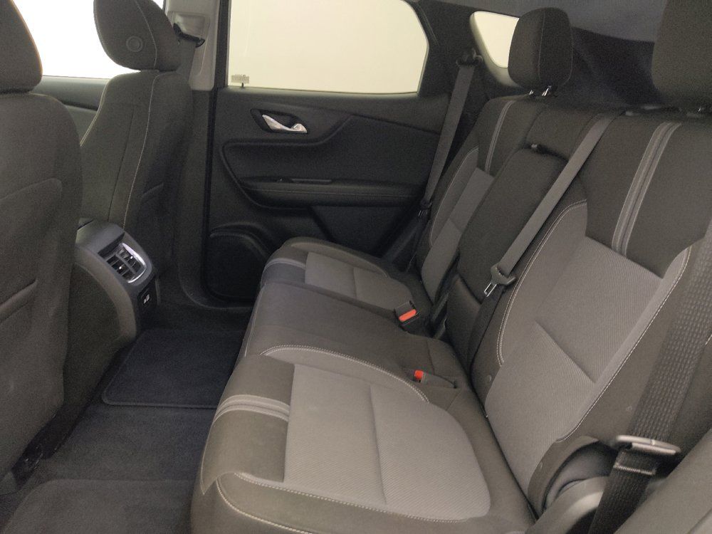 Used 2025 Chevrolet Blazer LT FWD image 18