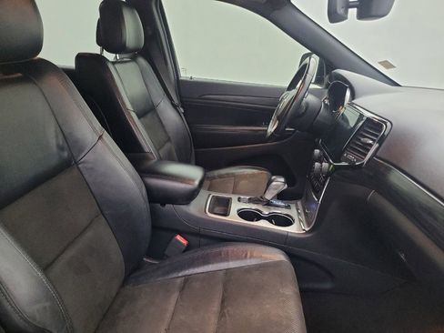 Used 2019 Jeep Grand Cherokee Altitude RWD image 21