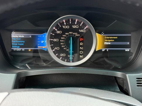 Used 2015 Ford Explorer XLT w/ Equipment Group 202A image 20