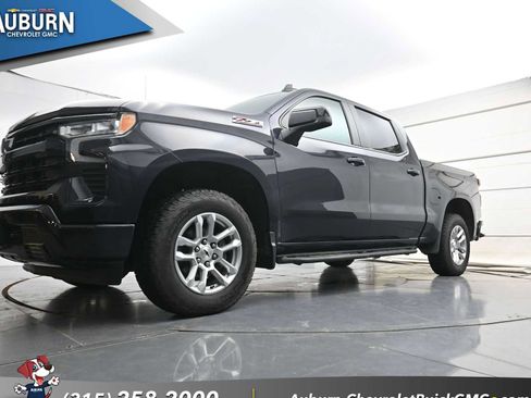 Used 2024 Chevrolet Silverado 1500 RST AWD/4WD image 20