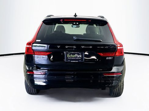 Used 2023 Volvo XC60 B5 Core AWD/4WD image 7