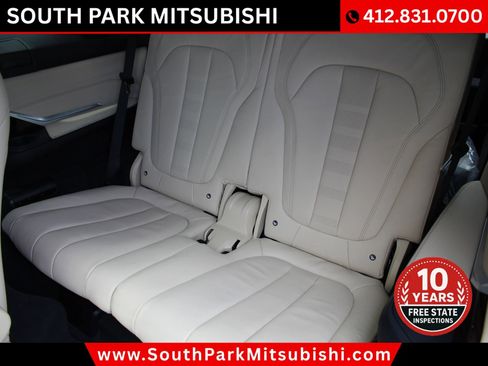Used 2021 BMW X7 xDrive40i w/ Premium Package AWD/4WD image 16