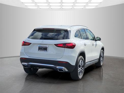Used 2025 Mercedes-Benz GLA 250 image 6