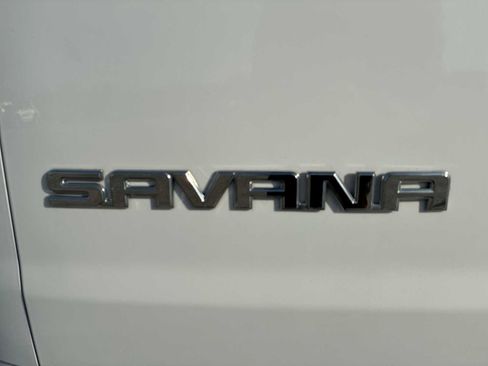 Certified 2022 GMC Savana 2500 w/ Driver Convenience Package image 28