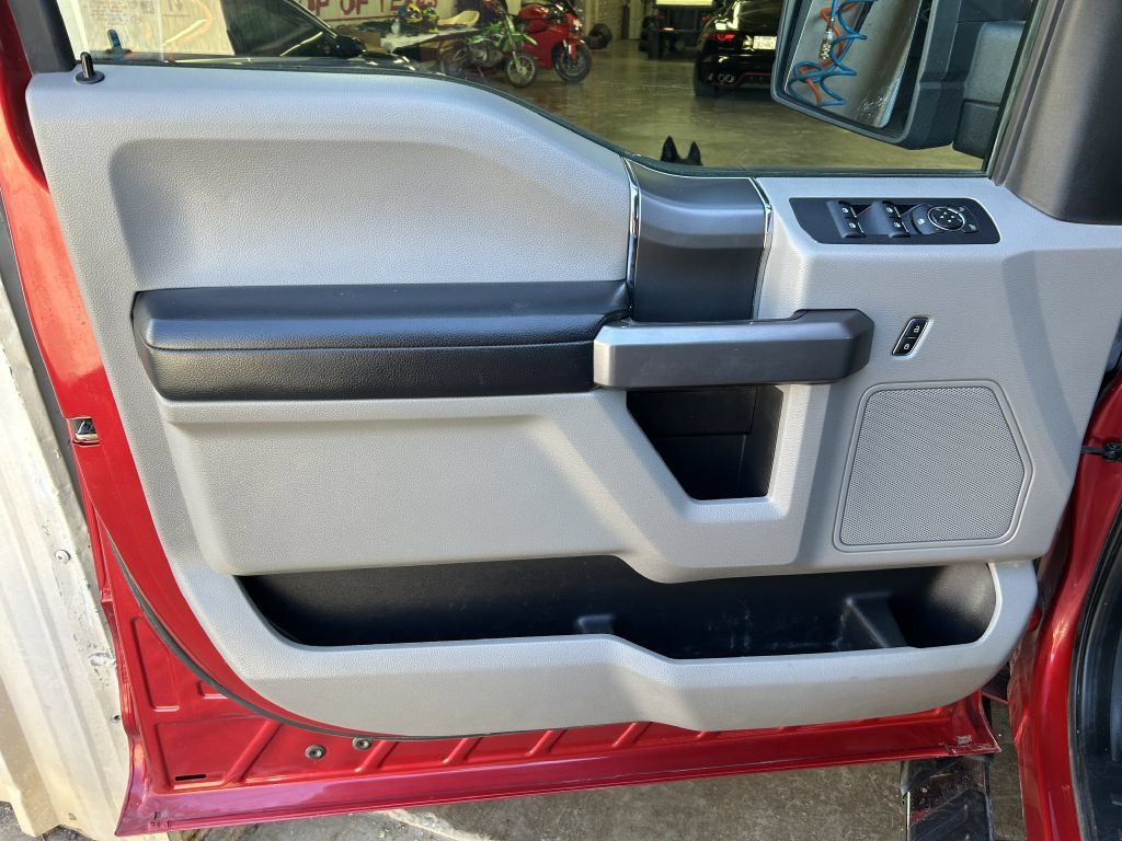 Used 2020 Ford F150 XLT w/ Equipment Group 302A Luxury AWD/4WD image 3