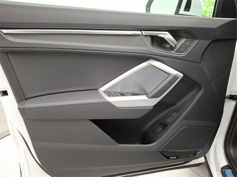 New 2025 Audi Q3 2.0T Premium Plus w/ Premium Plus Package image 8