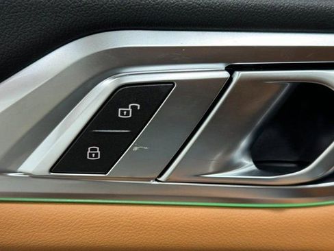 Used 2025 BMW i4 xDrive40i w/ Premium Package image 23