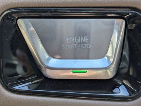 New 2026 GMC Yukon XL Denali w/ Denali Reserve Package RWD image 34
