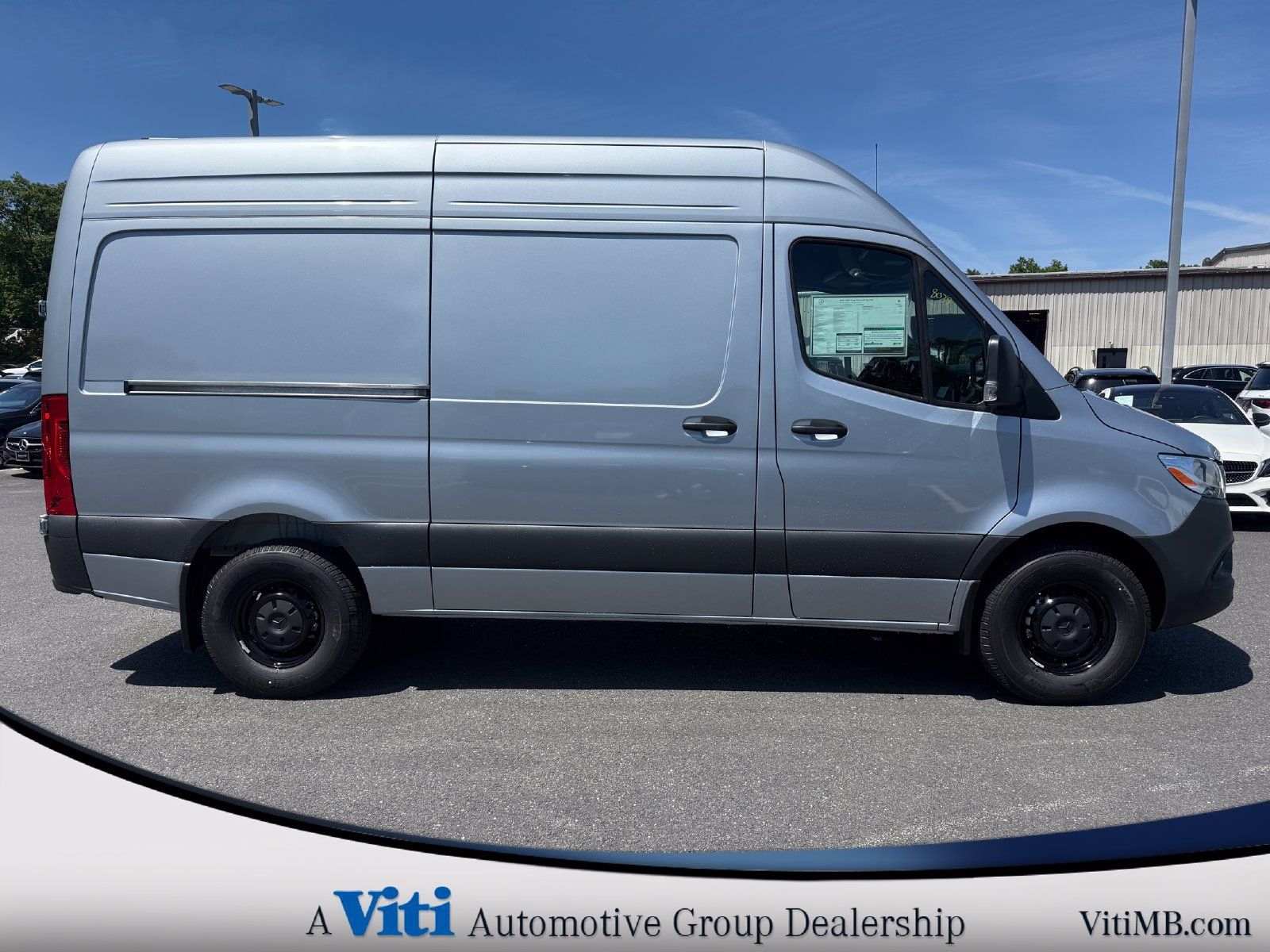 Used 2026 Mercedes-Benz Sprinter 2500 image 9