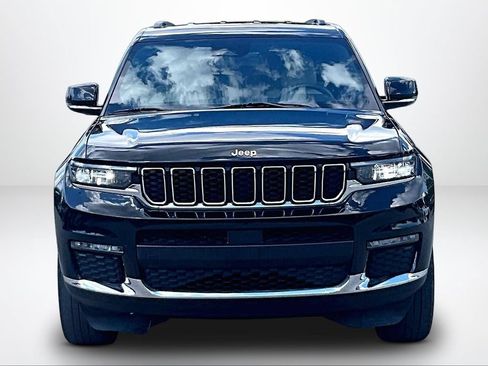 Used 2023 Jeep Grand Cherokee L Limited AWD/4WD image 4