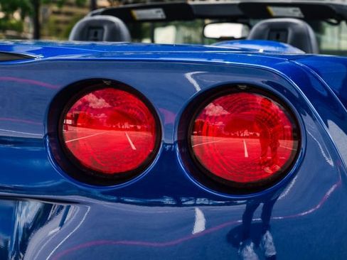 Used 2006 Chevrolet Corvette Convertible RWD image 62