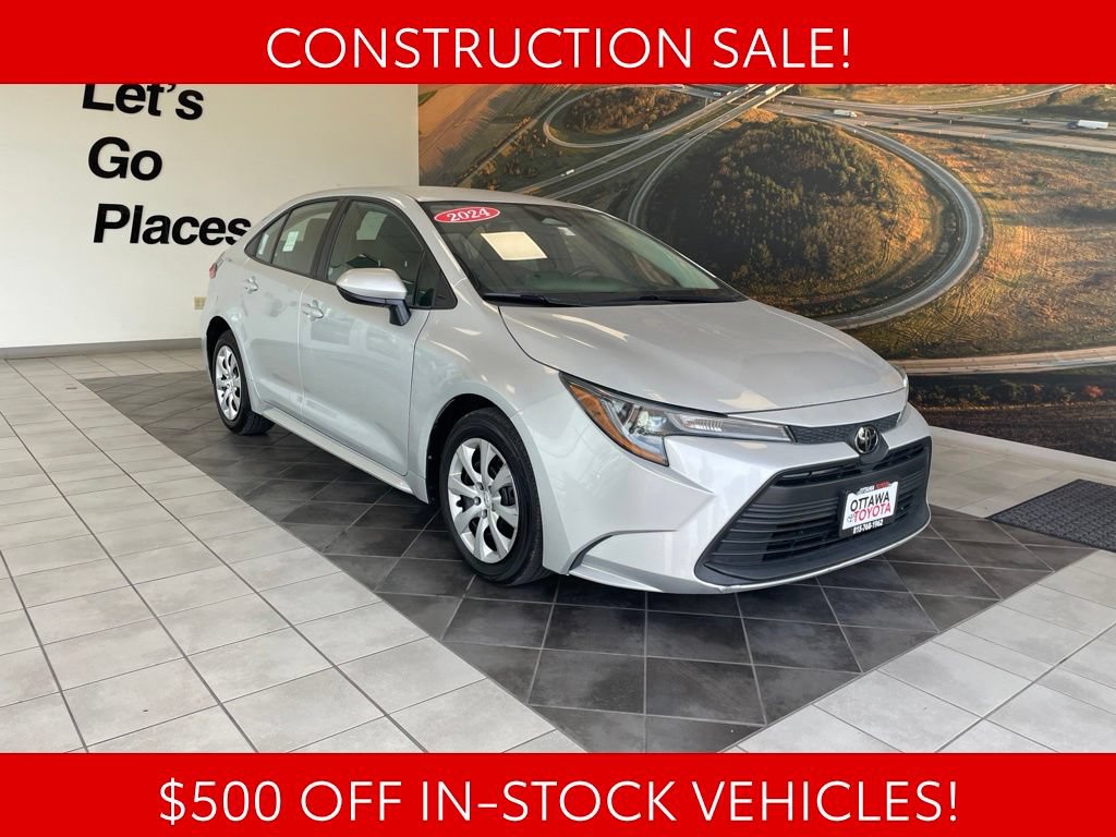 Used 2024 Toyota Corolla LE FWD image 1