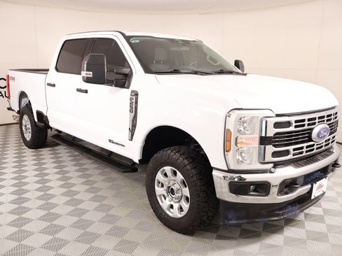 Used 2024 Ford F250 XLT w/ FX4 Off-Road Package AWD/4WD image 1