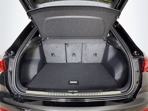 New 2025 Audi Q3 2.0T Premium image 26