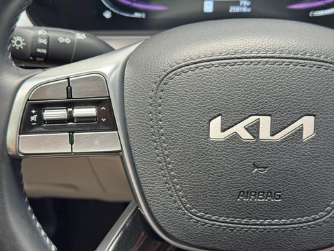 Used 2024 Kia Telluride S w/ S Sunroof Package FWD image 20