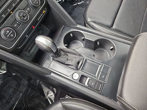 Used 2021 Volkswagen Atlas SE w/ Panoramic Sunroof Package image 18