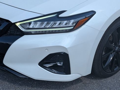 Used 2023 Nissan Maxima SR w/ Sport Mat Group image 9