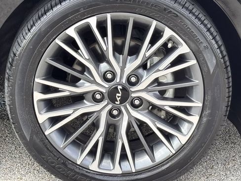 Used 2024 Kia Forte GT-Line FWD image 3