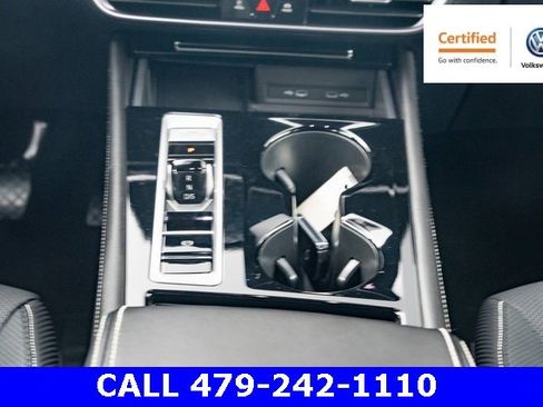 Certified 2024 Volkswagen Atlas Cross Sport SE image 34