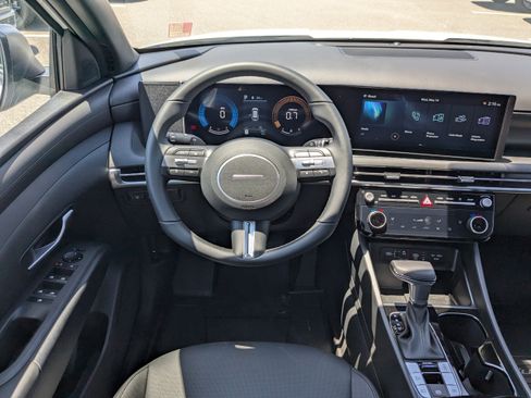 New 2025 Hyundai Tucson XRT image 17