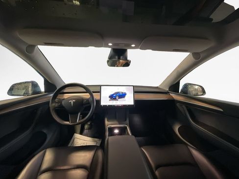 Used 2023 Tesla Model Y Long Range AWD/4WD image 22