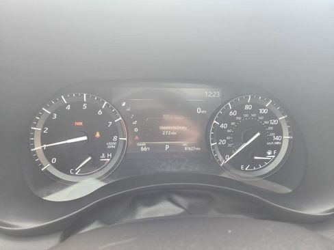 Used 2021 Toyota Highlander XLE image 23