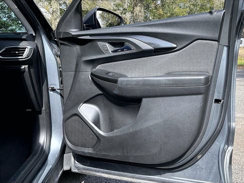 Used 2022 Chevrolet TrailBlazer LT image 25