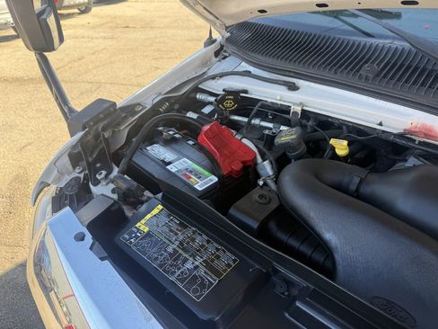 Used 2014 Ford E-450 and Econoline 450 Super Duty w/ Shuttle Bus Prep Package image 17