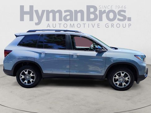 Used 2022 Honda Passport TrailSport image 2
