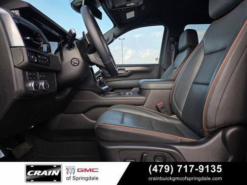 Used 2025 GMC Yukon XL AT4 AWD/4WD image 10