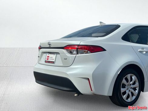 Certified 2025 Toyota Corolla LE FWD image 11