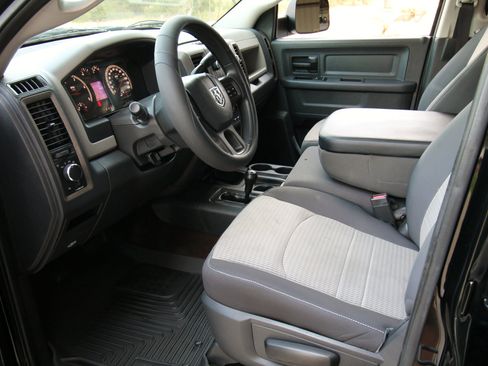 Used 2012 RAM 3500 ST w/ Chrome Appearance Group AWD/4WD image 20