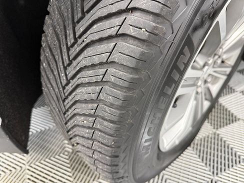 Used 2017 Cadillac XT5 Luxury w/ LPO, Wheel Lock Package image 28