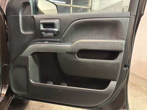 Used 2018 Chevrolet Silverado 1500 LT w/ All Star Edition image 20