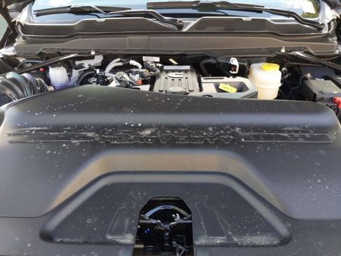 New 2026 RAM 2500 Laramie AWD/4WD image 35