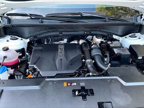 Certified 2025 Hyundai Santa Fe SEL image 28