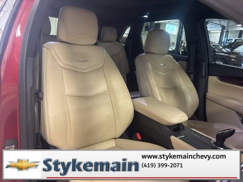 Used 2019 Cadillac XT5 Luxury image 41