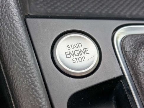 Certified 2024 Volkswagen Jetta SE FWD image 27
