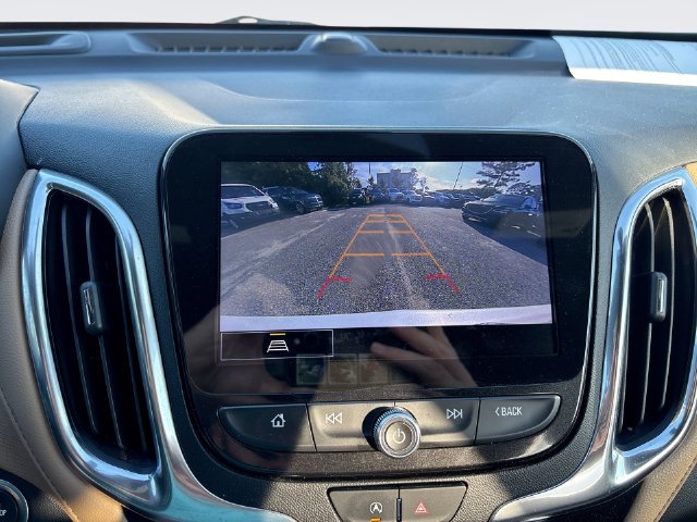 Used 2022 Chevrolet Equinox Premier AWD/4WD image 17