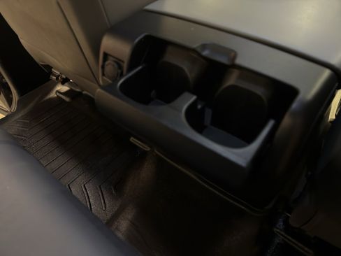 Used 2011 Toyota Tundra Limited w/ Memory Pkg image 25