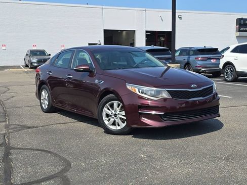 Used 2016 Kia Optima LX FWD image 29