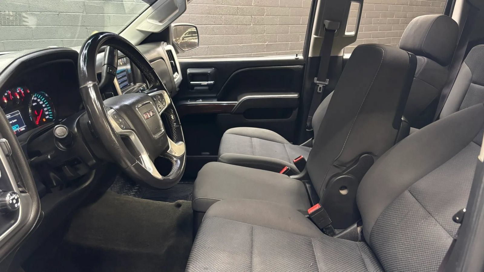 Used 2017 GMC Sierra 1500 SLE w/ SLE Value Package AWD/4WD image 8